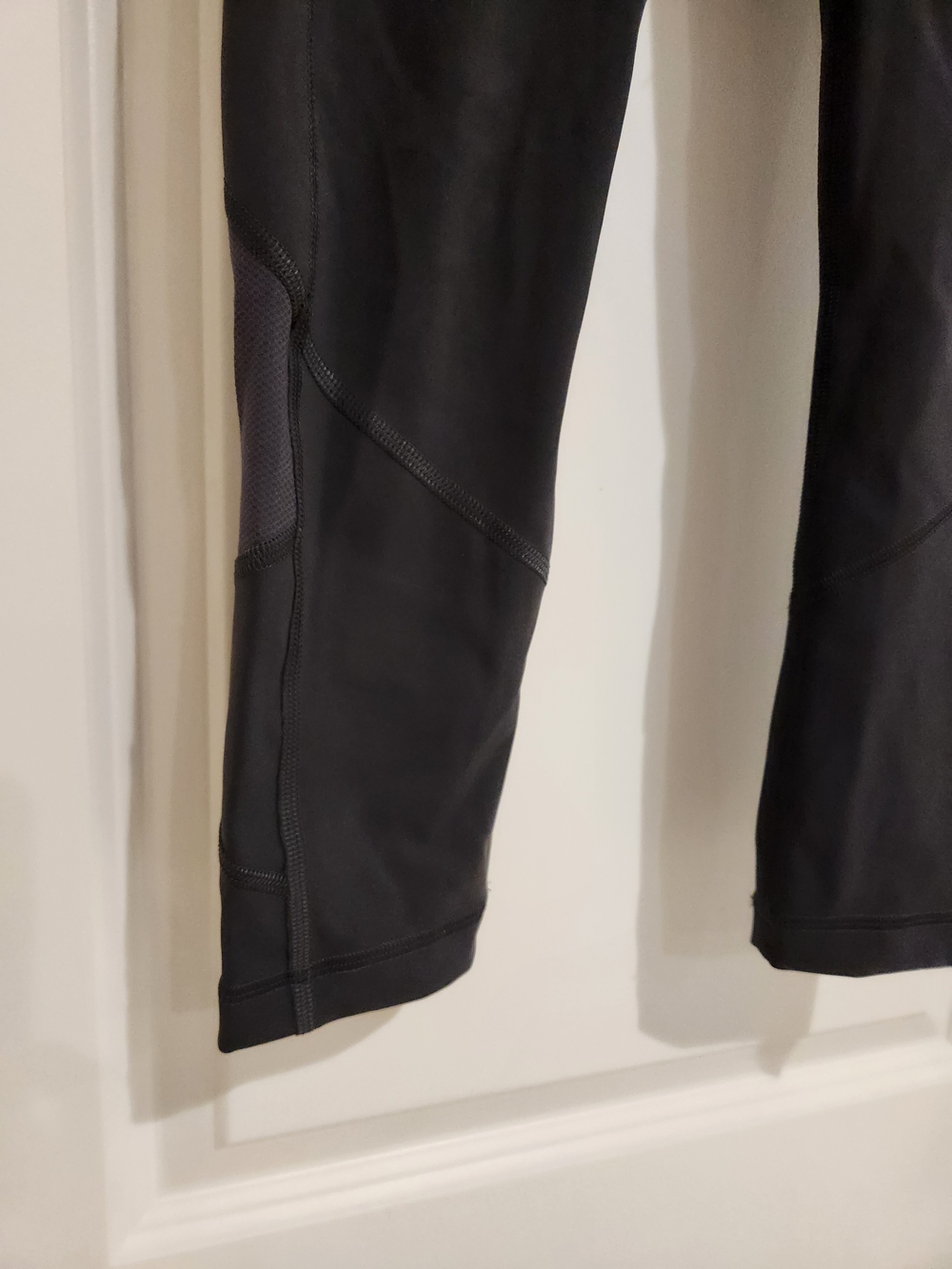 lululemon athletica Black & Charcoal Leggings - Picture 4 of 7